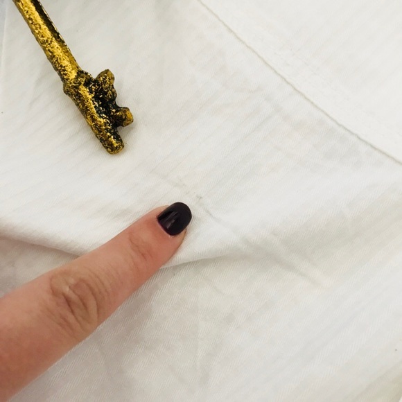 Matty M | Wide Leg White Shorts - Picture 7 of 8